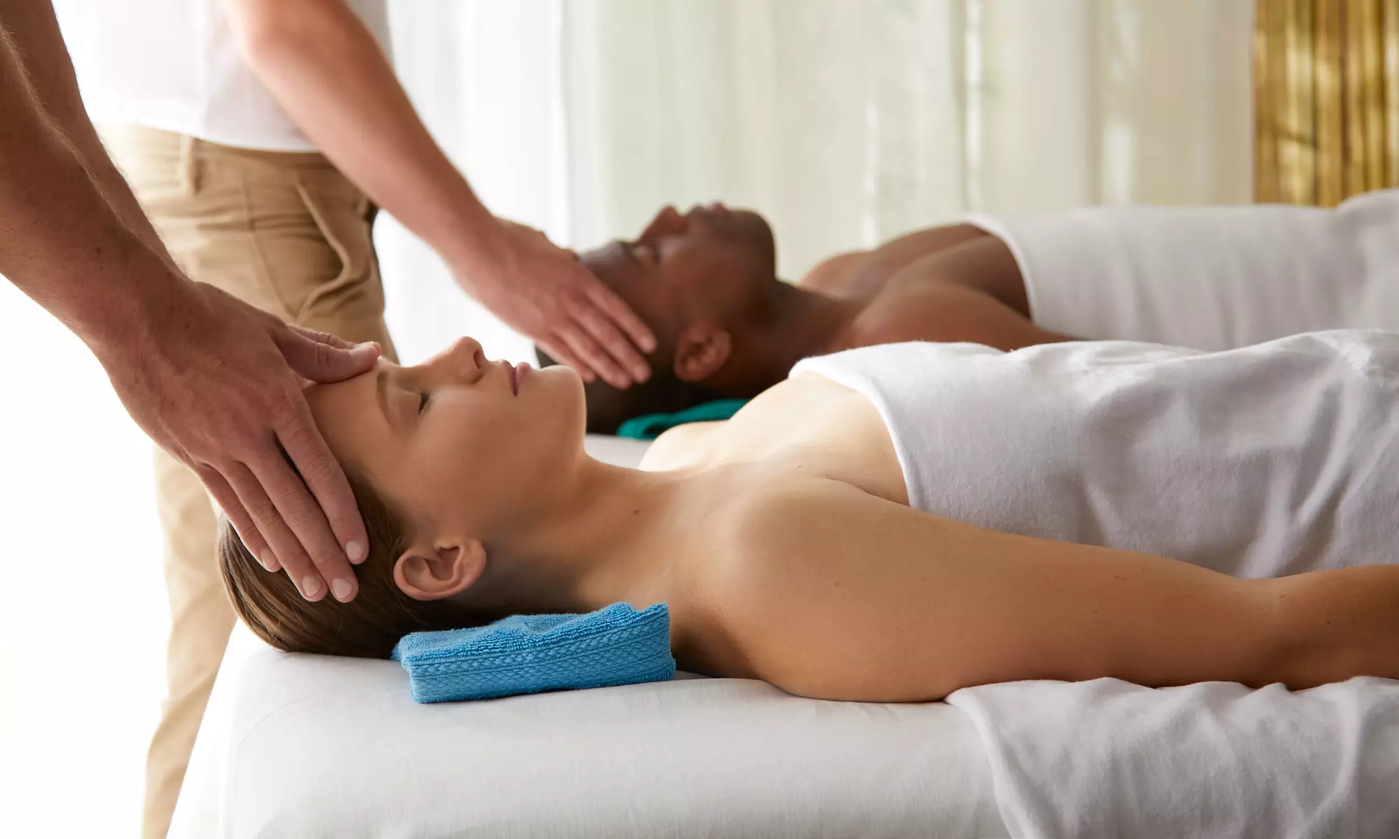 Personalized Couples Massage with Complimentary Hot Stones by Experts
